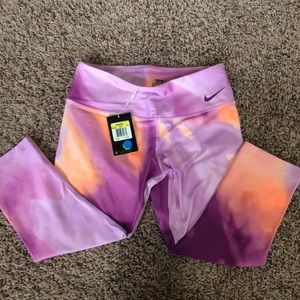 Capri workout leggings